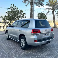  3 Toyota Land Cruiser GX-R 2017 Agent Maintained