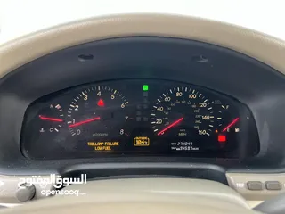  13 Lexus LS 430 (2001)
