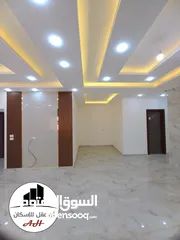  7 للبيع: شقة مدخل خاص طابق أرضي 145 م2..مع كراج مستقل.. ضمن مشروع "أبو عقل 8" _ زبدة