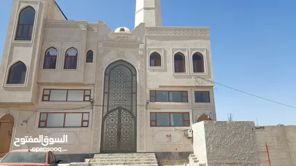  13 ارضية خلف الجامعة اللبناية صنعاء - شارع الخمسين عرض لمدة شهر