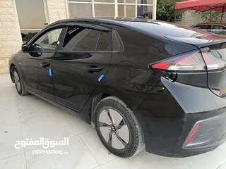  2 هونداي ايونك.