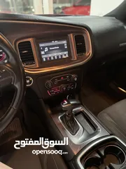  8 Dodge Charger SXT 2019