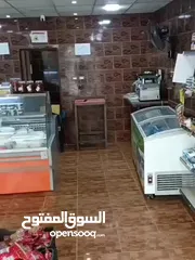  2 رفوف محل بحالة الوكالة