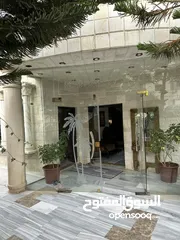  3 فيلا للبيع / بيادر وادي السير / بموقع مميز و إطلاله فاخره على شارعين وقريبه من الخدمات
