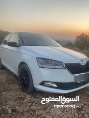  9 سكودا فابيا 2019 هاتشباك ، خمس مقاعد ، 1000 تيربو بنزين ، سيارة شركة يد أولى
