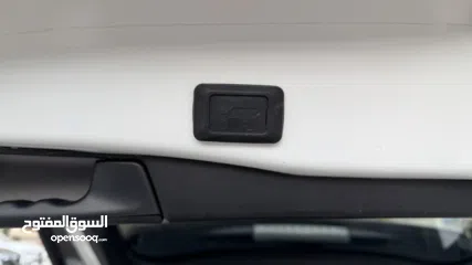  22 تويوتا RAV4 ترخيص 2023 محرك 2500 هايبرد  جير أوتوماتيك 296 حصان