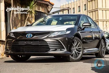  1 كامري Toyota  2023 عداد زيرو فاخرة