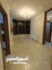  14 شقة فارغة - الرشيد - 3نوم - 220م - بلكونتين - تدفئة غاز