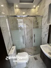  17 شقة فاخرة دوبلكس ثالث و روف مع ترس كبير
