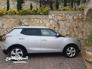 5 جيب تيفولي 2016 كوري أصل وكالة ماتور 1600 بنزين مع فتحة سقف