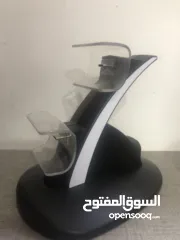  1 قاعدت شحن ل ايادي ال بليستيشن 5