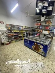  7 محلات 3 مخازن للخلو مساحه 190 متر عشارع رئيسي وحيوي على مدار السنه