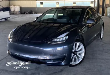  22 Tesla Model 3 Long Range (Autoscore B+ ) 2019
