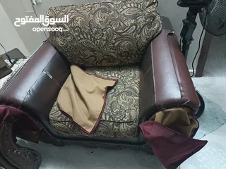  5 بدي ابيع طقم كنب الصالون (مستعمل )