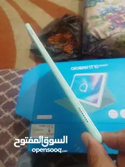  8 تاب الكاتيل IT10 حجم شاشة كبير مع كي بورد  بحالة ممتازة للبيع او البدل على جهازين تلفون