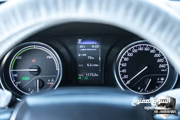  24 Toyota Camry Gle 2023  السيارة بحالة ممتازة جدا و قطعت مسافة 70,000 كيلو متر