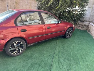 1 هوندا سيفيك تعتبر السياره في وضع جيد جدا من حيث حالتها القياديه  لا يوجد ضربات في الشصي