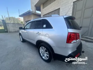  5 كيا سورينتو 2011 للبيع