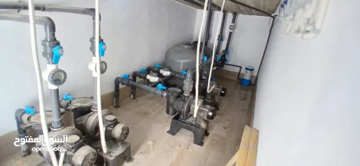  2 متخصصون في مواسير البيوت وتدفئة تحت البلاط وبرك السباحة