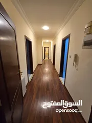  2 شقة فارغة في أرقى واجمل مناطق عبدون ارضي مع حديقة
