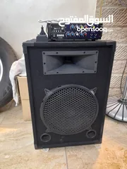  4 سماعات مع مضخم صوت وكاله مستعمل اسبوعين