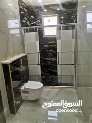  18 شقق فاخره 205م+170م للبيع على شارع البترا شرق اربد مول قراند مقابل بيت البن البرازيلي