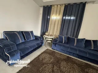  5 اثاث للبيع