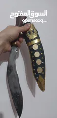  8 شبريه نيبال  طول 30سم تقريبا وزنها ممتاز                              ..........