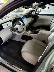  2 Changan Avatr 11 AWD  2023   عداد صفر
