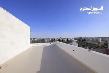  1 اخير مع روف مساحة 195 م