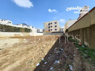  1 ارض للبيع تصلح لبناء اسكان في حي الصحابة بمساحة 750م