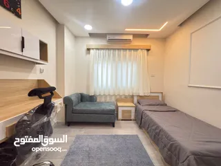  14 استديو للبيع مقابل جامعة اليرموك مميز تشطيب فاخر ايجاره السنوي 2000 دينار قابل للزيادة تشطيب جديد