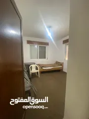  4 شقه غرفتين مفروشه بالكامل بالقرب من كلية الطب جامعة اليرموك