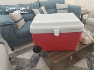  1 صندوق تبريد 50 لتر مع عجل