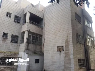  1 عمارة للبيع في منطقة حيوية في الشميساني، تصلح لعدة مشاريع استثمارية