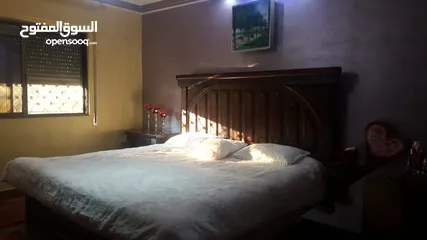  2 غرفة نوم مستعمله حجم كبير صيني قياس التخت 2*2م