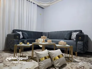  3 جدد غرفة ضيوفك.. طقم كورنر 9 مقاعد لون اسود قماشه ووتربروف خشب سويد استعمال بسيط جدا اقل من شهر