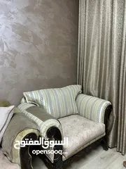  10 كنب نضيف بحالة الوكاله بسعر حرق