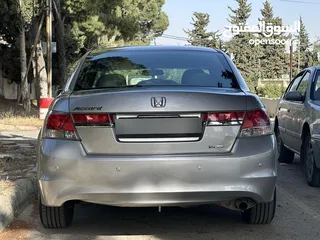  4 هوندا اكورد 2012 للبيع بحالة ممتازة 	فحص كامل