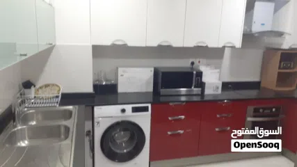  13 شقة كبيرةمفروشه في الجفيرمن غرفتين تملك حر للبيع