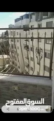  3 شقه 160م2 مطله موقع مميز بالقرب من الاكاديميه سكن طالبات