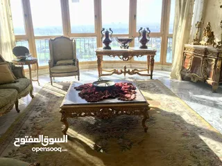  14 شقة على النيل مباشر Unit for sale on the Nile in Cairo