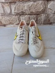  3 حذاء كرة قدم