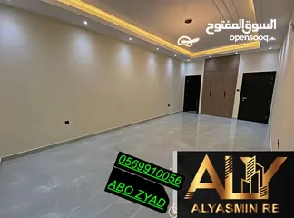  7 *A* للايجار فيلا 5 غرف وروف بواجهة حجرية