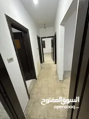  2 شقة صغيرة للإيجار في ضاحية الحاج حسن بقرب الاذاعة ومستشفى الحنان طابق ثالث