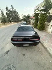  2 Dodge challenger sxt plus shaker 2018