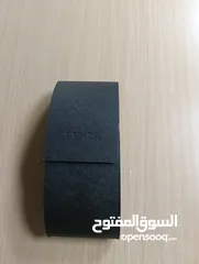  5 نظارات برادا طبق الاصل متوافر بموديلات و اشكال الرجاء التواصل من الدردشة لان الرقم غير فعال