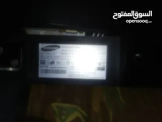  1 موجود شاشات سامسونج مكسور