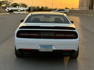  10 تشالينجر RT 2017 RT V8 مكينه 5700 محول SRT وايد بودي السياره نظيفه جدا