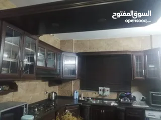  6 شقه للبيع في إربد البارحه ابان